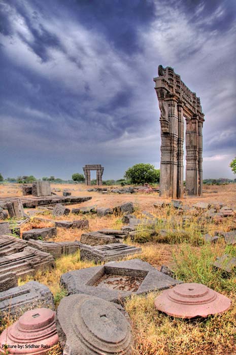 Famosas ruinas de Kakatiya Kala Thoranam o Warangal Gate. (B. Sridhar Raju, CC BY-SA 3.0)