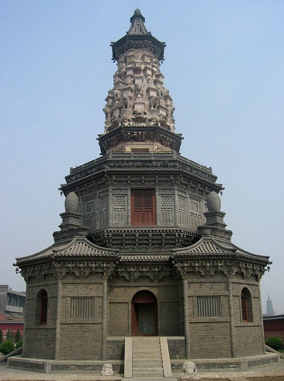 The Hua Pagoda of Guanghui Temple 