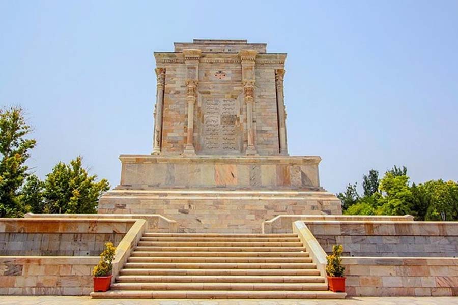 Illustrious tomb of Ferdowsi (CC BY-SA 4.0)
