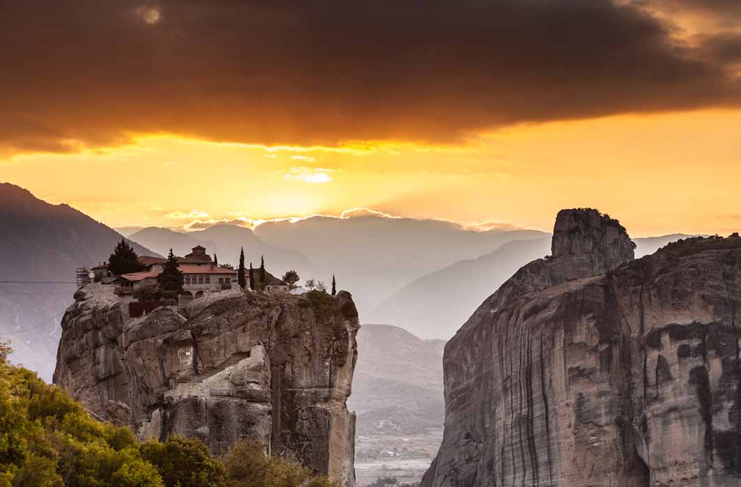 Monastery of the Holy Trinity in Meteora, Greece (Voyagerix / Adobe Stock)
