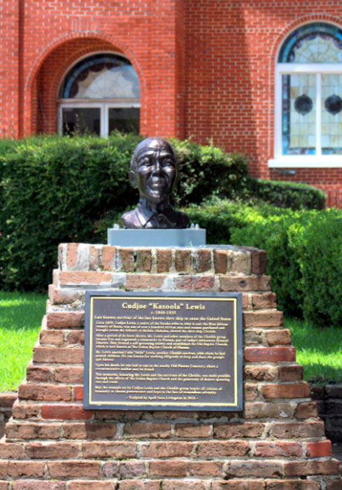 Monument to Cudjoe Lewis, last survivor of America’s last slave ship, the Clotilda, Africatown, Mobile, Alabama. (CC BY-SA 4.0)