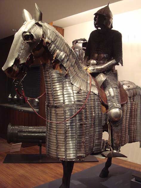 A beautiful example of the Ottoman Mamluk armor, 16th century, held at the Collection of the Army Museum in Paris. (Musée de l'Armée / CC BY-SA 3.0)