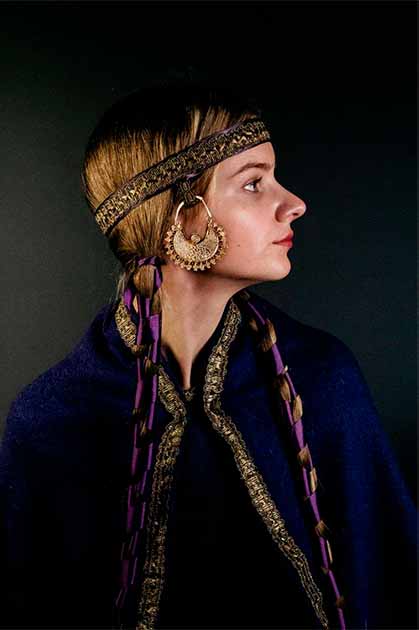 Reconstruction: a woman wearing the golden ‘earrings’. (© Archeology West-Friesland/Fleur Schinning)