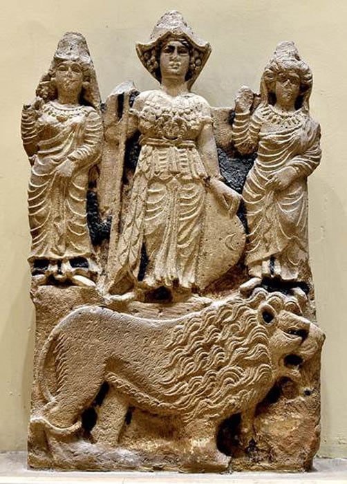 Relief of the Arabian goddess Allat (center), Manat, and al-Uzza from Hatra, in the Iraq Museum. (CC BY-SA 4.0)