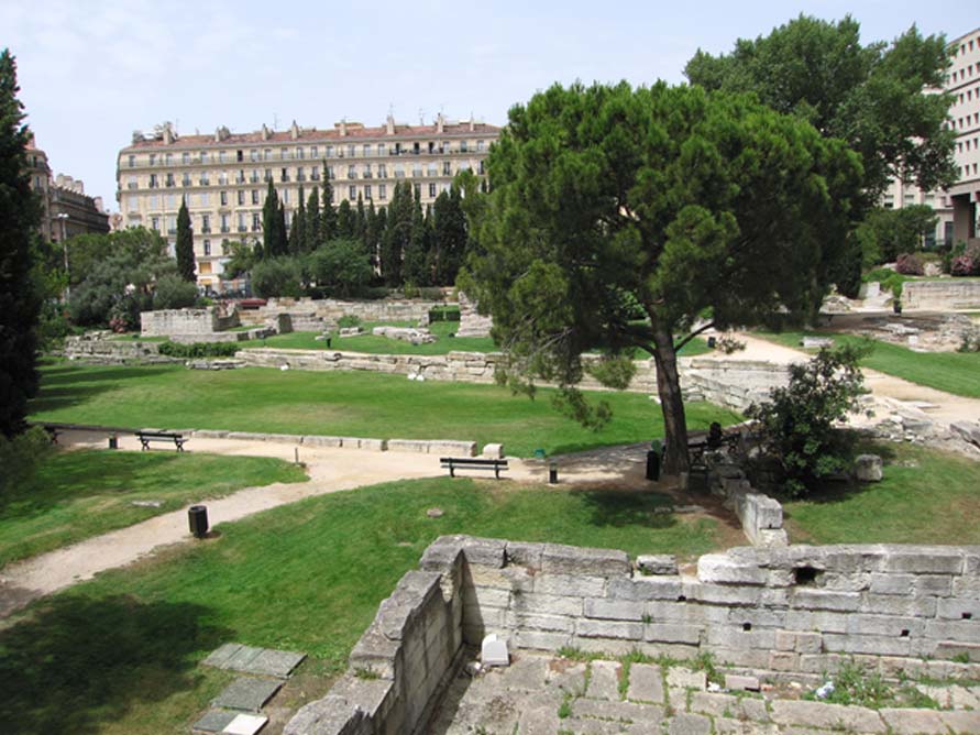 Remains of the Greek harbor in the Jardin des Vestiges in central Marseille, the most extensive Greek settlement in pre-Roman Gaul (Public Domain)
