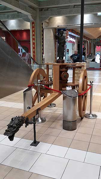 Replica of the South-pointing chariot in the China Court of the Ibn Battuta Mall, Dubai 