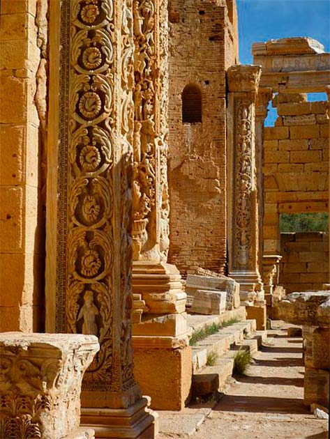 Close-up of the Severan Basilica. (Franzfoto/CC BY-SA 3.0)