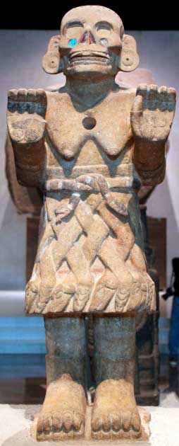 Statue of Coatlicue from Cozcatlán, Puebla, Mexico, wearing typical snake skirt. Displayed in the National Museum of Anthropology, Mexico City (Anagoria / CC BY 3.0)