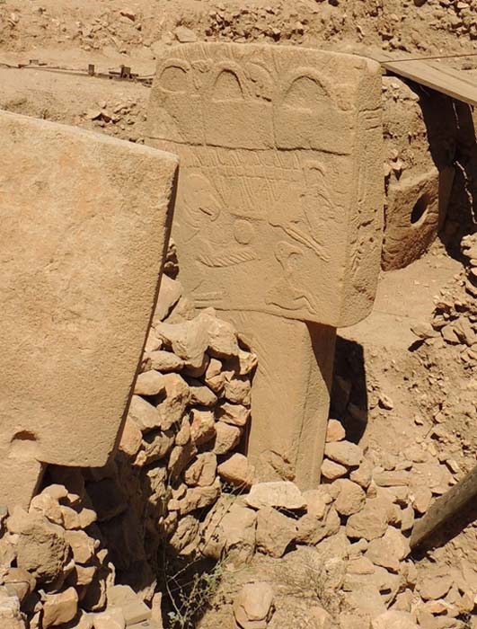 Decoding Göbekli Tepe: Secret Society AND Space Observatory?