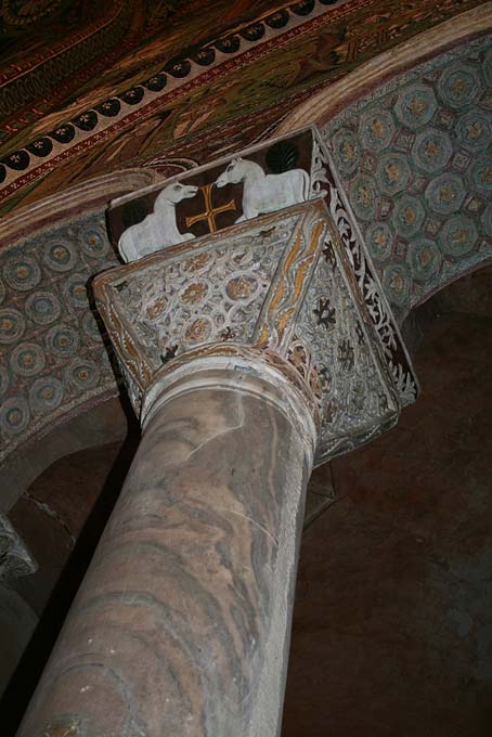 The capitals of the columns of the Basilica San Vitale are not Doric, nor Ionic, nor Corinthian, but rather of a type entirely new and unique. (Sharon Mollerus/CC BY 2.0)