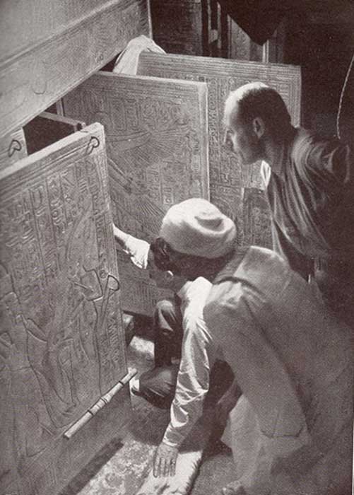 The moment Howard Carter opens the tomb of Tutankhamun