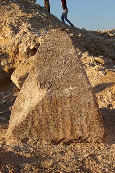 The newly-discovered pyramidion. Credit: Ministry of Antiquities