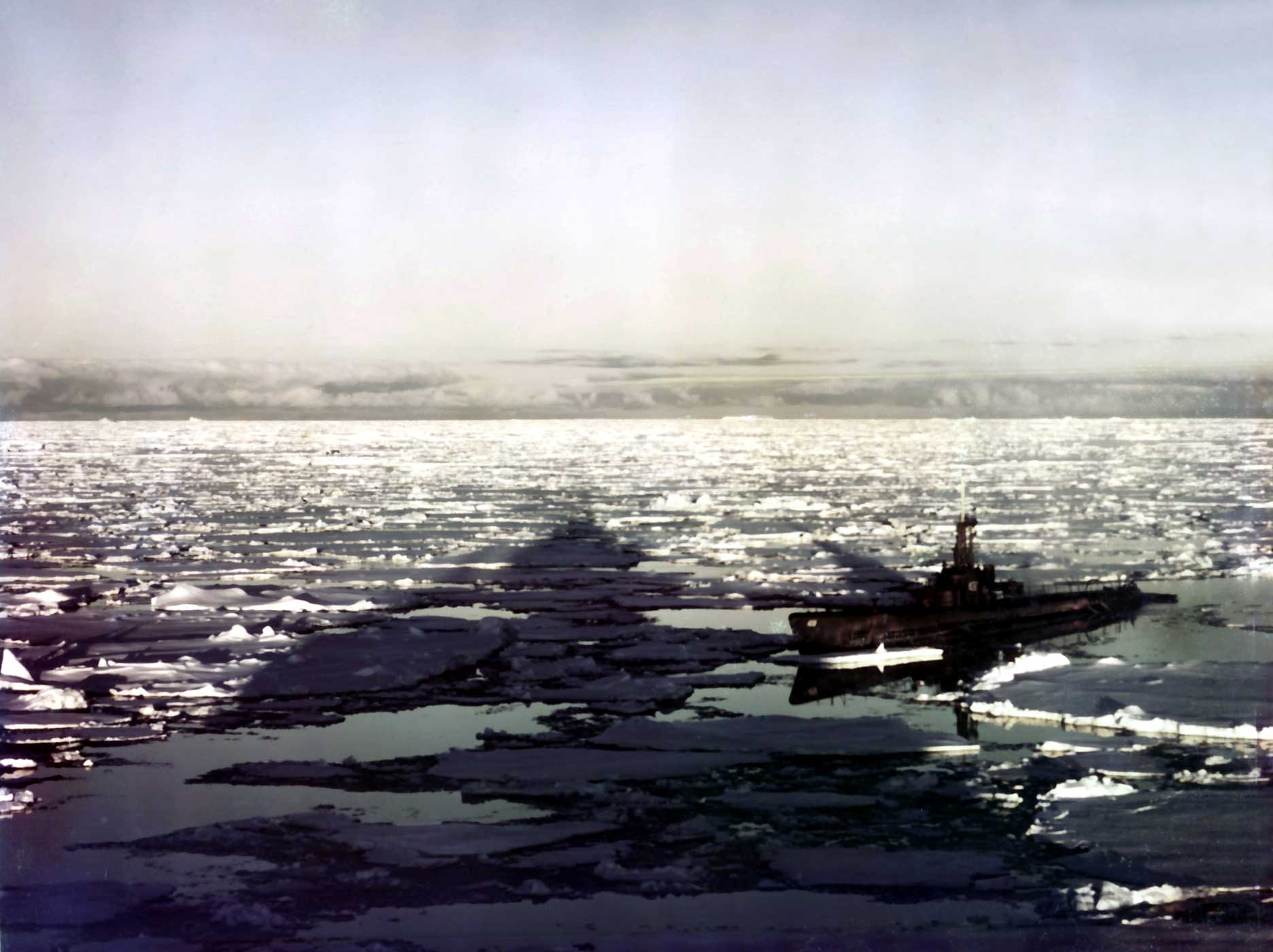 The U.S. Navy submarine USS Sennet 