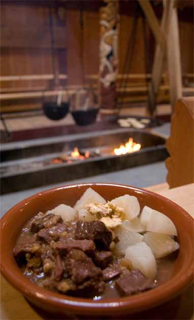 Viking food: beef cooked in beer, served with turnips and hazel butter. From a venue at the Viking longhouse at Stiklastadir, Trøndelag, Norway (Vrangtante Brun / CC BY NC 2.0)