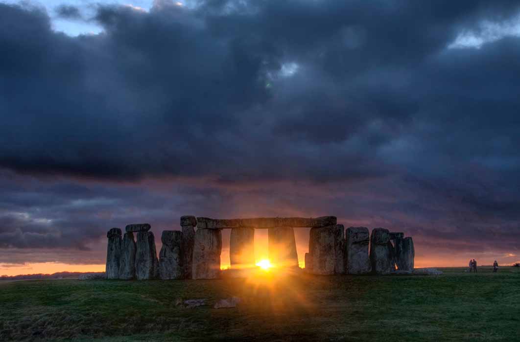 Stonehenge ( Gail Johnson / Adobe Stock)