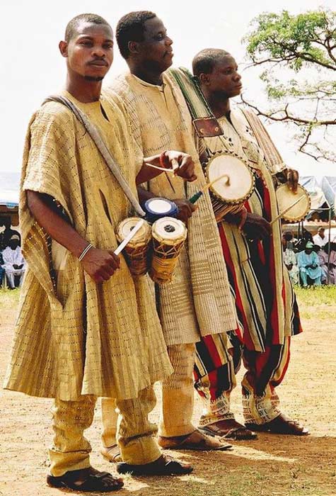 Yoruba drummers wearing traditional clothing. (Melvin "Buddy" Baker / CC BY 2.0)