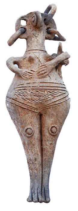 En las tumbas, los arqueólogos encontraron figurillas de diosas con caras de pájaros. Es probable que se trate de una diosa con cabeza de pájaro que sostiene a un niño que es mitad pájaro y mitad humano. (Peter Fischer, Teresa Bürge / Universidad de Gotemburgo)