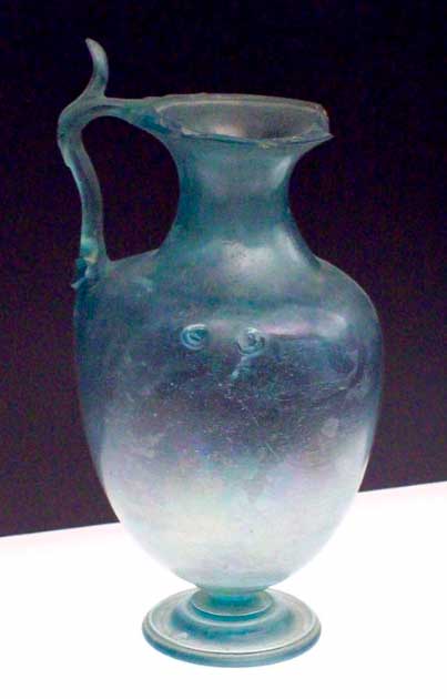 A fourth-century-AD Roman blown glass hydria from Baelo Claudia, an ancient Roman town in Hispania or present-day southern Spain. (Luis García / CC BY-SA 3.0)