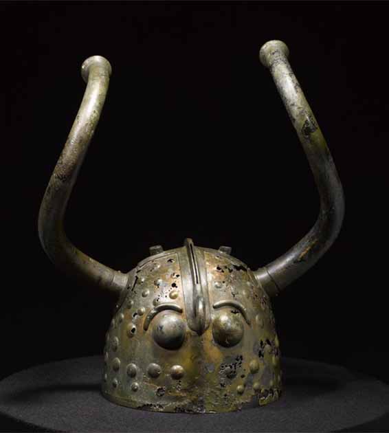 3,000-year-old Bronze Age Horned Helmet found in Denmark in 1942. Featuring long curved bull’s horns extending from a round cap, the helmet was decorated with the beak and large eyes of a bird of prey. (Nationalmuseet / CC BY-SA 3.0 )