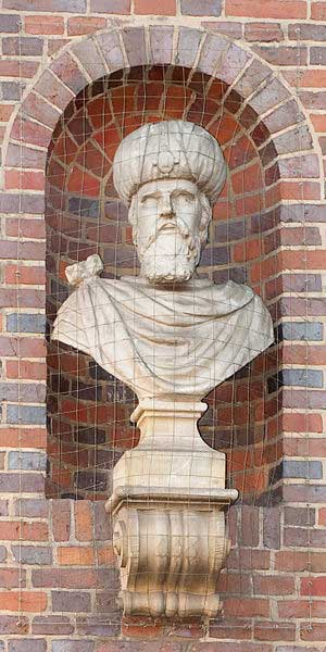 17th-century bust of Cyrus the Great in Hamburg, Germany. (Medvedev/CC BY SA 3.0)