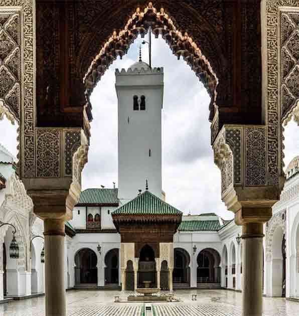 The courtyard of the mosque at Al-Qarawiyyin University in Morocco, one of the primary educational centers of the Islamic Golden Age. (Abdel Hassouni / CC BY-SA 4.0)