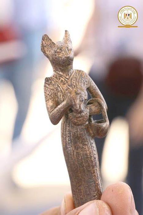 The Djoser exhibition at Saqqara also featured “150 bronze statues” of ancient deities and a collection of bronze vessels used in Isis rituals. Cats feature prominently in ancient Egyptian art and gradually became divine protection symbols and elite funerary goods, like this bronze from the pop-up exhibition. (Ministry of Tourism and Antiquities)