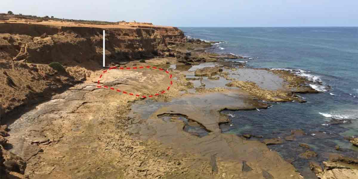 90,000-Years-Old Footprints Discovered On Moroccan Beach | Ancient