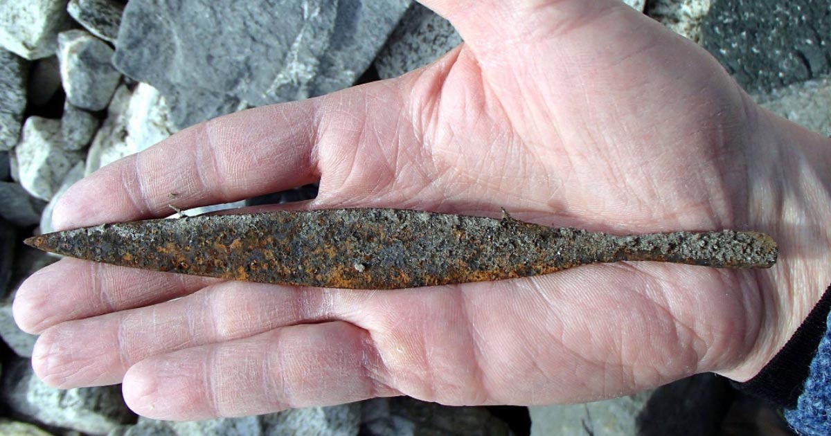 Arrowhead recently found at Jotunheimen.   Source: Secrets of the Ice