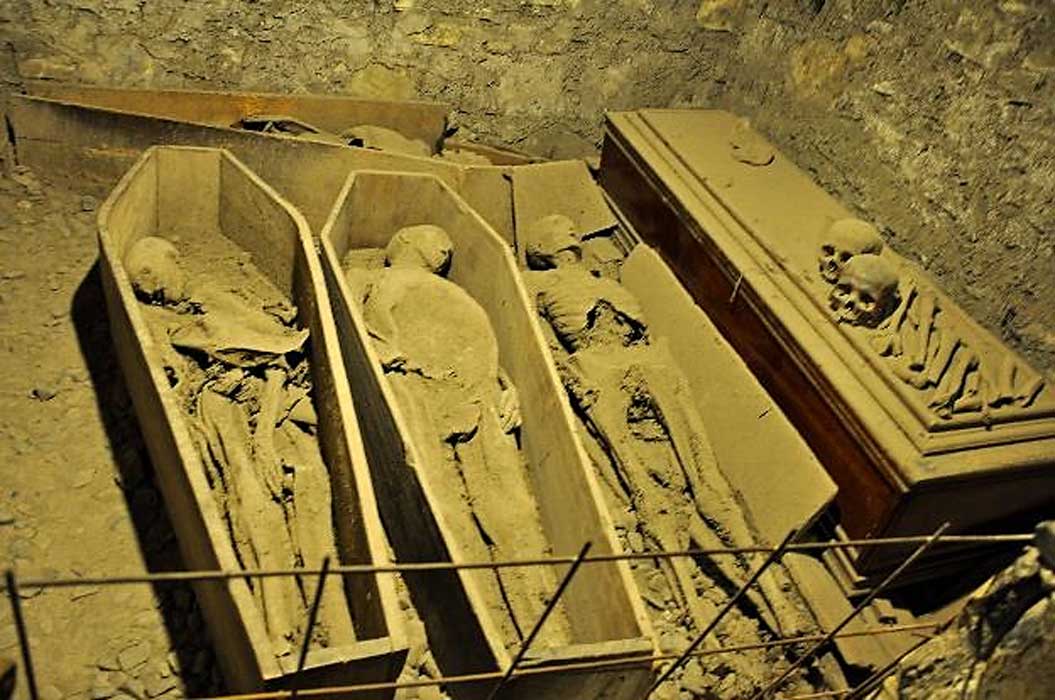 Vandals Decapitate and Steal the Head of Dublin's 800-Year-Old Crusader Mummy
