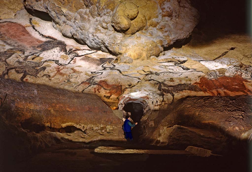 Lascaux Caves (France)
