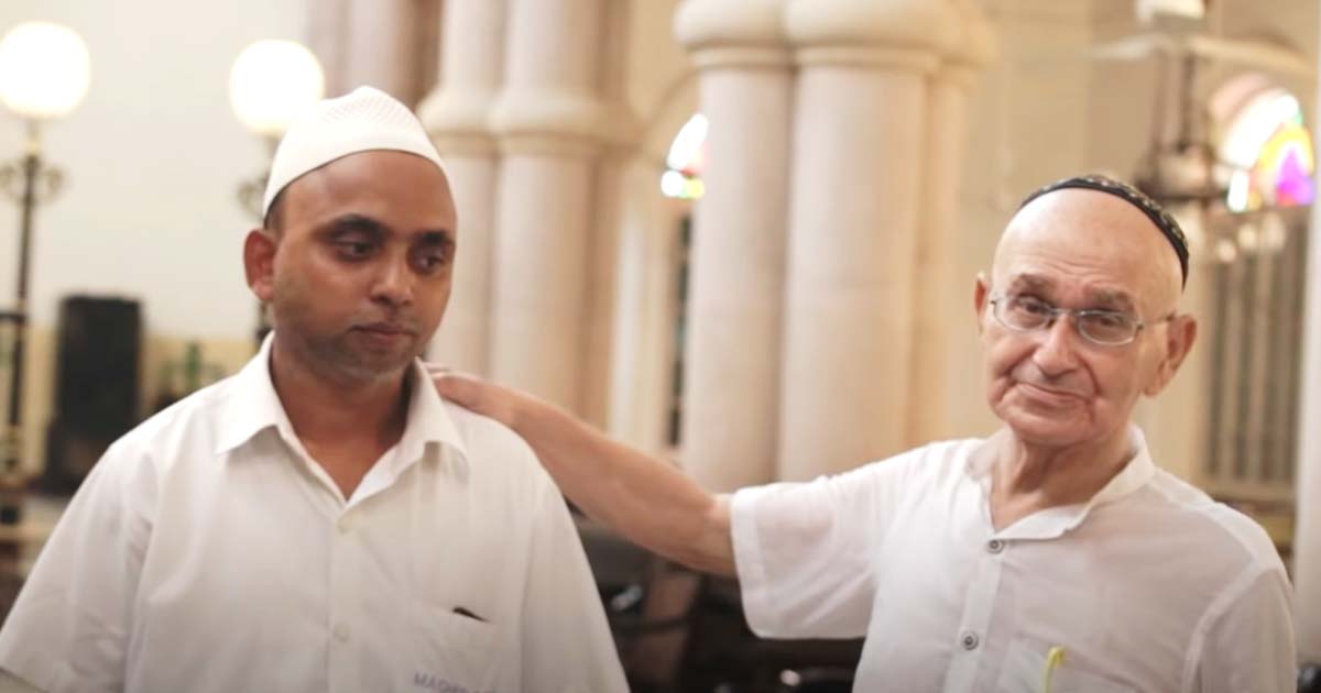 A Muslim and a Jew inside a Jewish synagogue in Kolkata, India. Source: YouTube Screenshot / Atlas Obscura. 