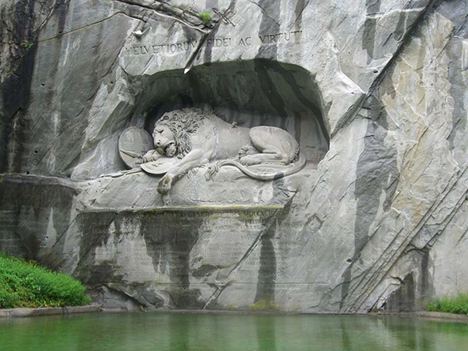 Lion-Monument.jpg
