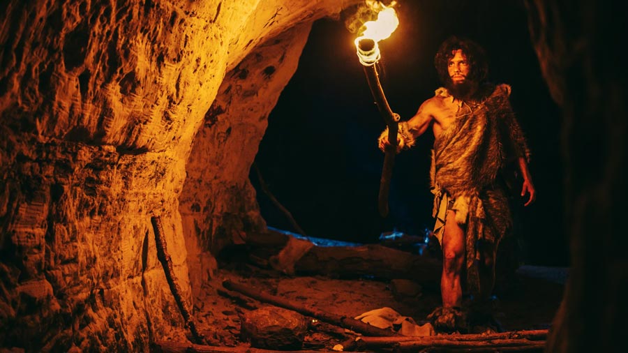 Neanderthal hunting birds in a cave at night. The latest study, using role play, has shown that Neanderthals were likely also nocturnal hunters, which is a completely new aspect for our ancient cousins.		Source: Gorodenkoff / Adobe Stock