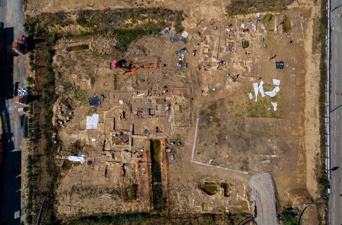 : Vista aérea de la gran necrópolis romana encontrada en Narbona, Francia