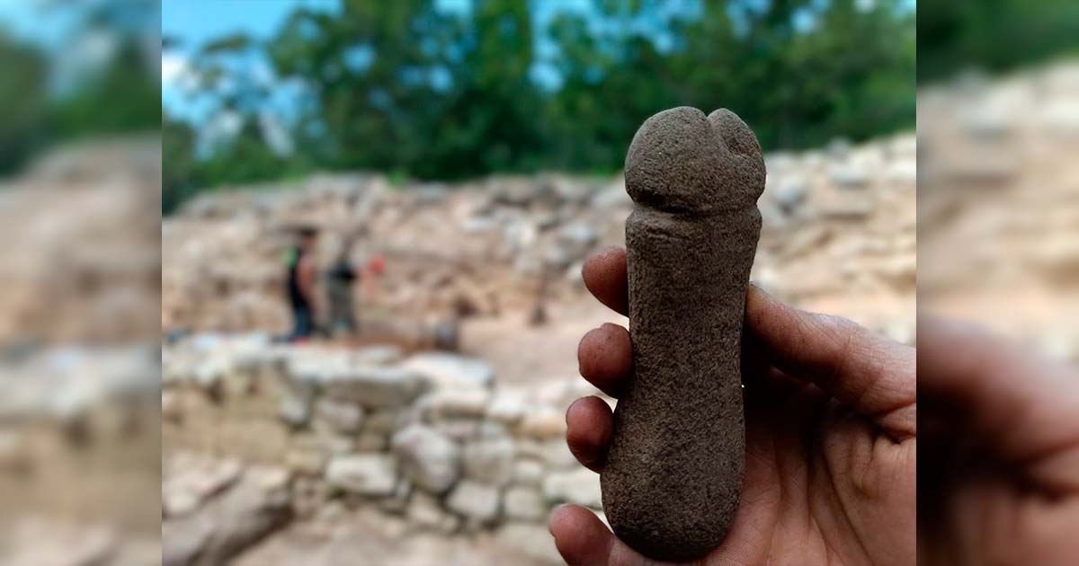 Archaeologists uncovered a medieval stone phallus they believe may have been used to sharpen weapons. Source: Árbore Arqueoloxía S.Coop.Galega