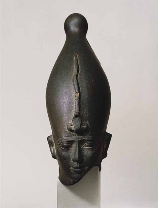 Cabeza del dios Osiris (c. 595-525 a. C.) Museo de Brooklyn (dominio público)