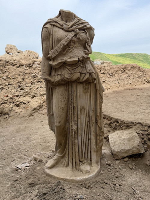 Athena statue at Laodicea.