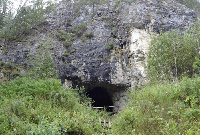 Entrance to Denisova Cave