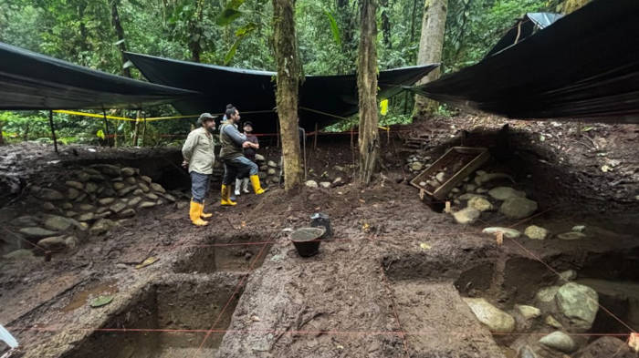 Excavatrion site at San Francisco de Pachijal