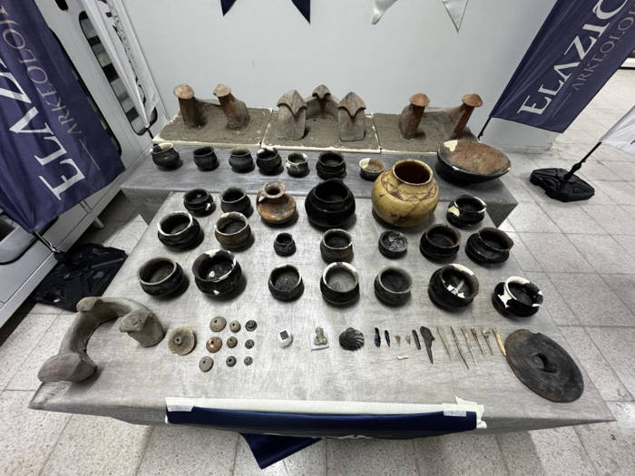 The stone seal and many other artifacts discovered during excavations at Tadim Fortress and Hoyuk