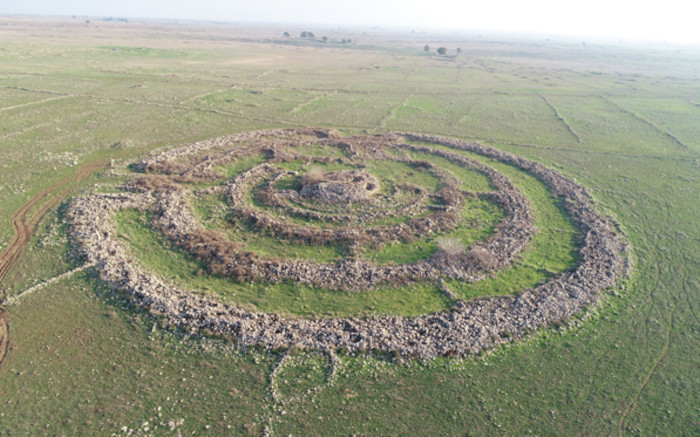 Aerial photo of Rujm el-Hiri, view to east