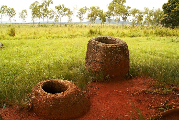 Two Laos jars, red.