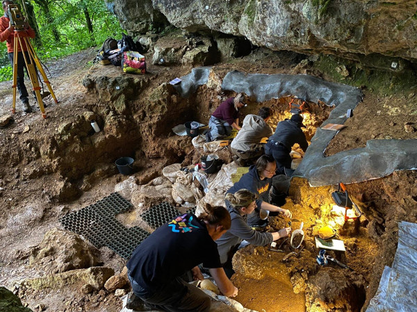 Excavations at the Tourtoirac rock shelter in France