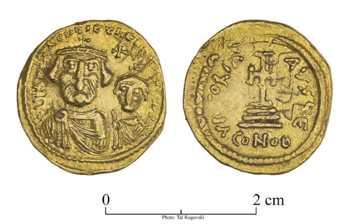gold coins featuring Emperor Heraclius found at the site
