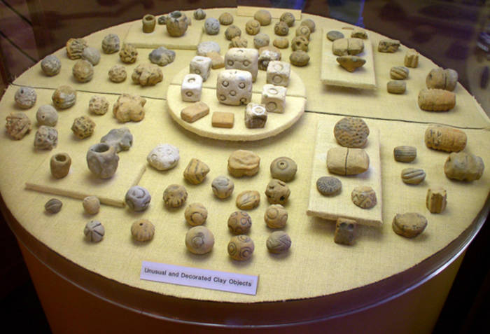 Clay-fired cooking balls and other artifacts discovered at Poverty Point