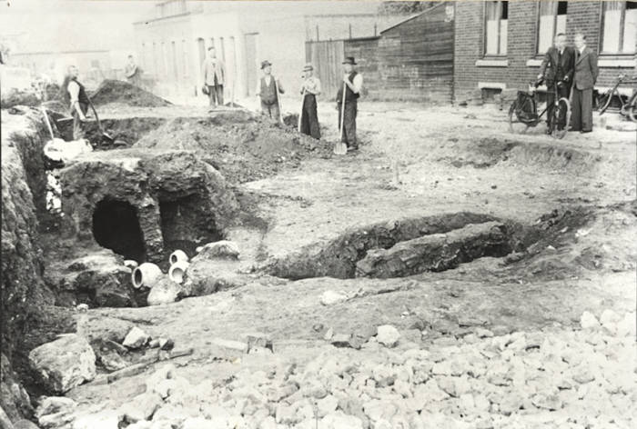 Excavation of two Roman pottery kilns in the city center of Heerlen, 1940