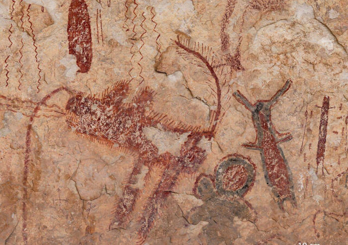 壁畫由動物形、神秘形和人形圖案組成。