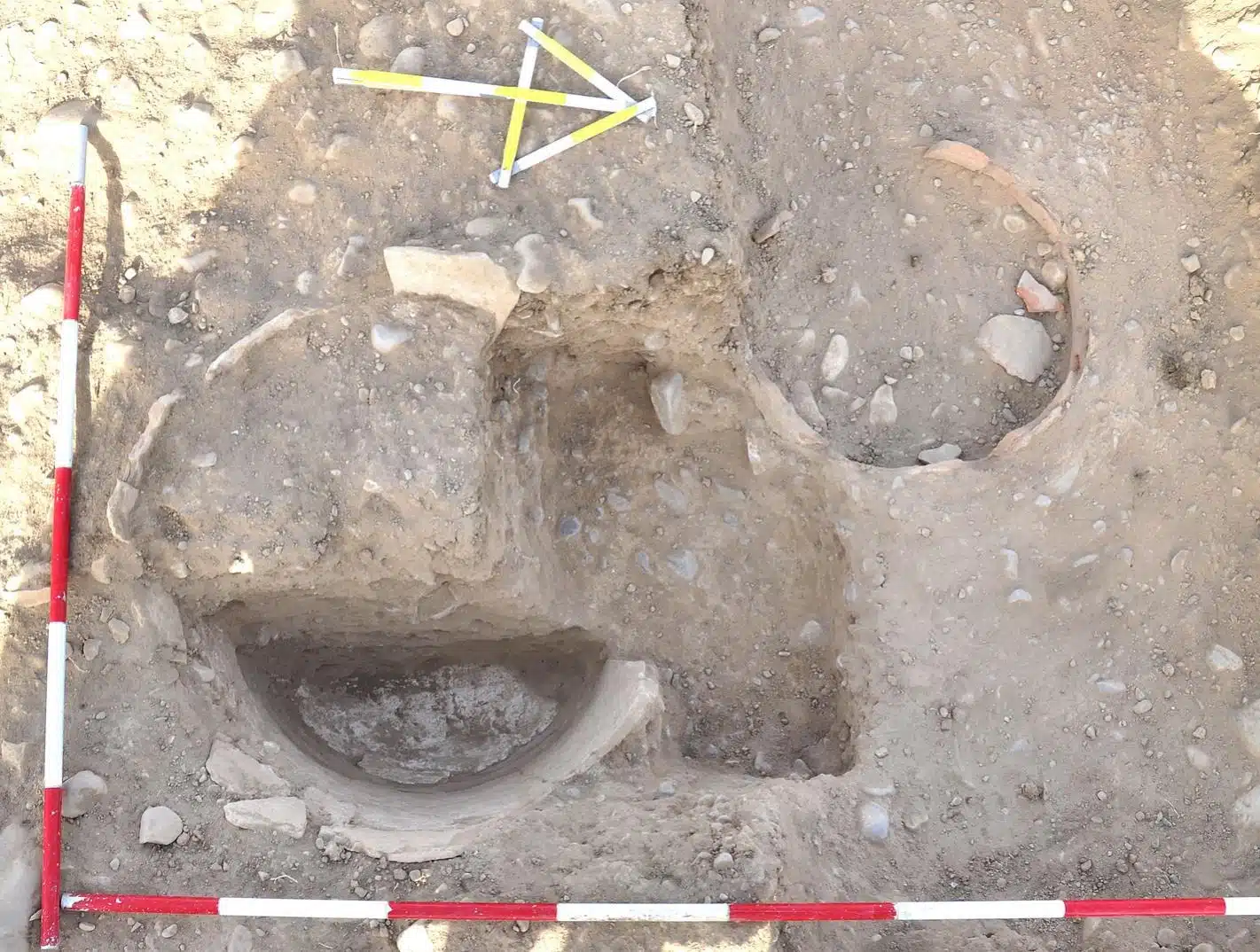Trench at Iskandar Tepa that contained Khum vessels