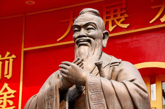 Statue of Confucius