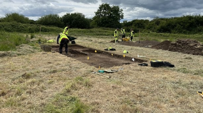 Norwegian and Irish archaeologists excavating in Woodstown
